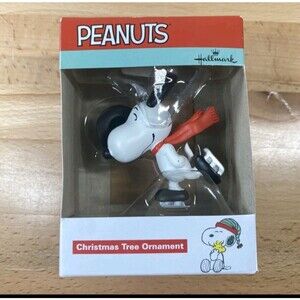 PEANUTS 2021 Hallmark SNOOPY With Top Hat Skating Christmas Ornament NEW In Box